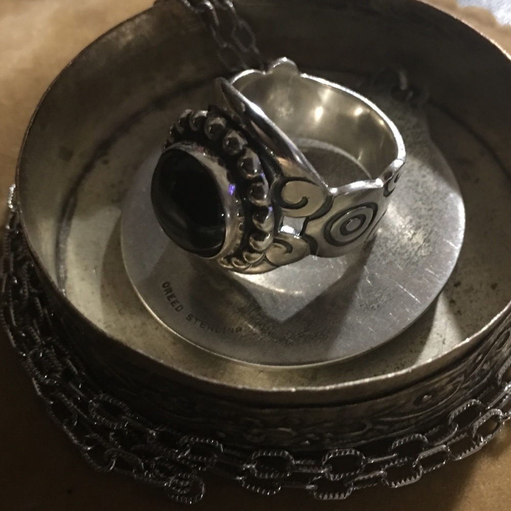 Vintage .925 ring with onyx setting